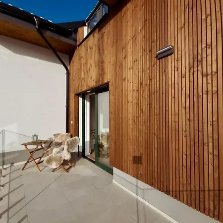 Luxusne Golf View S Nabijanim Ev Апартаменты